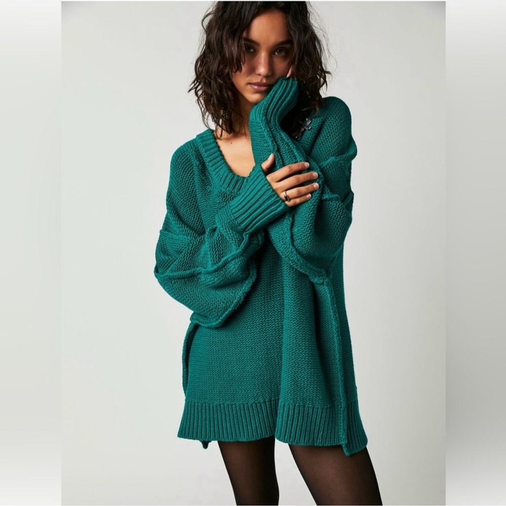 Free People Alli V-Neck Chunky Sweater Oversized XL Mountain View Green